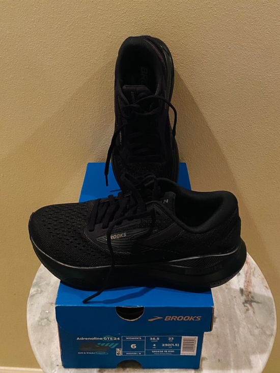 Brooks Shoes - Brooks Adrenaline GTS 24 Women's Sneakers Black size 6